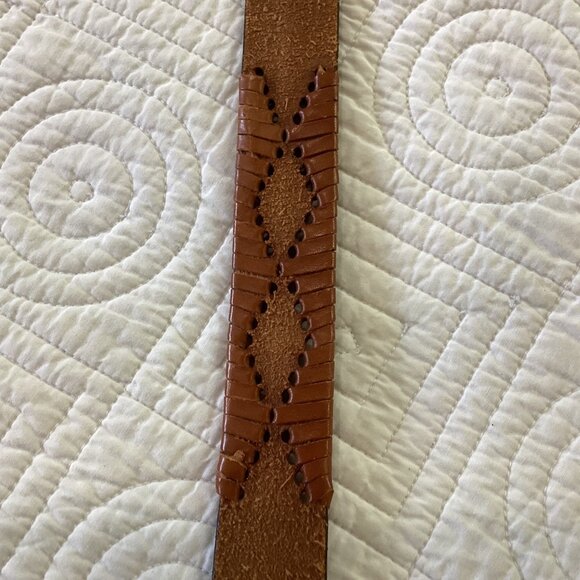 Levi’s Cowhide Leather Brown Belt Men’s Size 34 With Decorative Cutouts & Silver - Picture 7 of 16